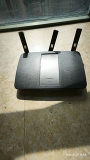 Linksys EA6900 路由器