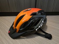 $200 二手正品MET Crossover 小朋友單車安全頭盔連尾燈(頭圍Size52-59cm)