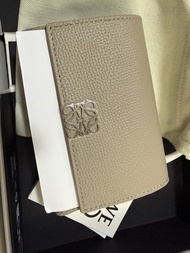 Loewe 銀包