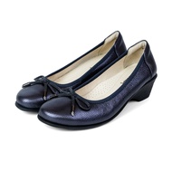 Pierre Cardin รองเท้าผู้หญิง รองเท้าส้นแบน รองเท้าหนังหุ้มส้น นุ่มสบาย ผลิตจากหนังแท้ สีน้ำเงิน รุ่น 52AD128