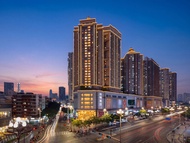Boru Hotel (Dongmen Pedestrian Street Shaibu Subway Station)