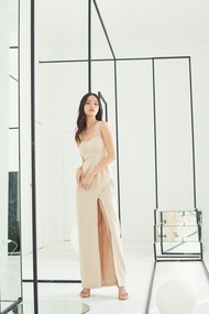 ETHEREAL GLAM DEMI DRESS เดรสออกงาน