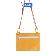 KEDS กระเป๋า รุ่น Mini crossbody สีเหลือง