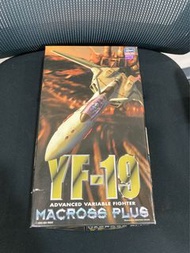 Macross Plus YF-19, 1:72