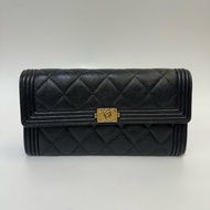 Chanel 黑荔枝牛皮boy 12卡長夾