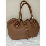 Bag murah "oroton" shoulder bag Leather(secondhand)