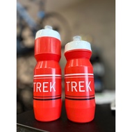 Trek Voda Flow 26oz Water Bottle