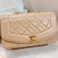 CHANEL 黛妃包｜Diana Flap 米色羊皮24K金扣｜附保卡盒子