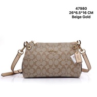 New Arrival
47980 Coach