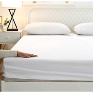 Plain White Fitted Bedsheet Queen Size (150cmX190CM) 1900-60