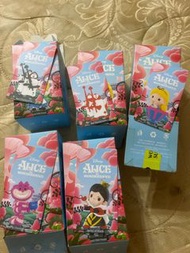 愛麗絲夢遊仙境 Alice in the Wonderland Disney 迪士尼 Pop Mart Queen of Hearts 紅心皇后 盲盒