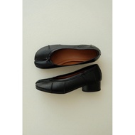 B10618 - NORI TABI FLATS SHOES