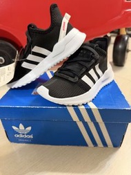Adidas 兒童運動波鞋  U_Path Run Kids Black White Sneakers