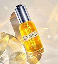 1200+好評❤️現貨‼️LA MER 海藍之謎 精華油 30ml 📅 新日期  💰$1120｜韓免 💰$1220｜香港專櫃 ✨ 「萬能油」・一瓶搞定全身修護 #LaMer #精華油 #萬能油 #修護