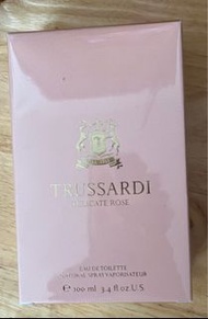 Trussardi 香水