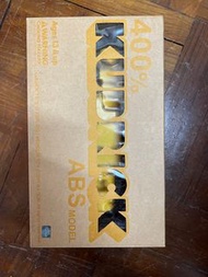 kubrick 400% ABS Model 黃色