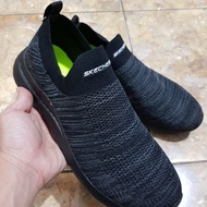 Sepatu Casual Skechers matera graftel / black