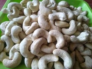Kacang mede mentah 1 kg