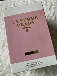 Prada 香水