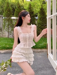 เสื้อลูกไม้สั้น Sweet Desire พร้อมสายเอี๊ยมและกระโปรงครึ่งชุดสําหรับผู้หญิงสไตล์ฤดูร้อนที่ทันสมัยพร้