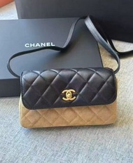 特價❗️Chanel 25a 手機袋 棕色 麂皮 拼黑色皮 phone mini bag 斜咩袋 woc vanity bag lp 飯盒包 Coco handle nano 31 nano 26p 