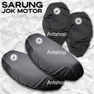 HITAM Motorcycle Seat COVER Waterproof Seat Protector COVER Motorcycle Seat COVER Black Plain ORIGINAL MOSCOW GOOD QUALITY UNIVERSAL VESPA AEROX VARIO BEAT Vantel NOUVO SATRIA GRAND FILANO FAZZIO SUPRA SONIC THUNDER BYSON NMAX PCX VEGA SMASH FINO XRIDE SP