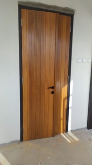 Pengalaman Kusen Alumunium Kombinasi Pintu kayu 2