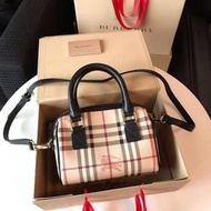 Chris精品代購 美國Outlet Burberry 巴寶莉 19年最新款 BABY包 單肩包 枕頭包 黑色配格紋