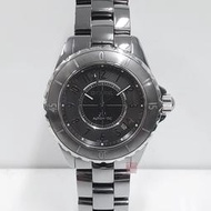 CHANEL 香奈兒 H2979 經典J12系列 2012/02卡 鈦陶瓷阿拉伯數字面盤 錶徑38mm 大眾當舖B110