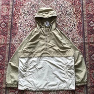 Jaket Uniqlo oversize nylon anorak jacket F496