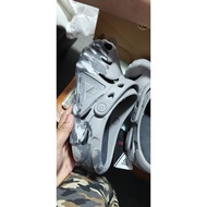 Peak Shoes Size 43 Gray