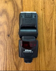 Nikon Speedlight SB-700 Flash