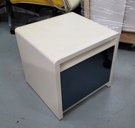 二手  二手傢俬 櫃  床頭櫃/抽屜櫃 17*16*16″ #2302108,有2個,$50一個