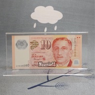 Akrilik Tempat Uang Pajangan Hiasan Singapura 10 Dolar Polymer