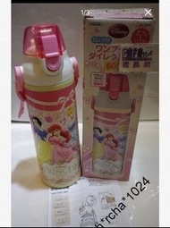 （現貨-30%off) 直飲水壺 600ml 保溫/保冷 不銹鋼 保溫壺 約25.7cm高  Stainless steel /keep warm and cold /security lock / 