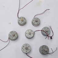 RF dynamo kite light generator
