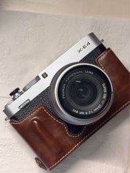 [極新淨+送兩枝鏡頭！] Fujifilm X-E4  XE4 XE 4  X-E 4 單反相機 + Fujifilm 鏡頭 + 保護殼 + 電池