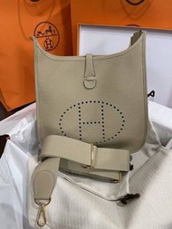 Hermes Evelyne 29 大象灰銀扣 III PM Bag