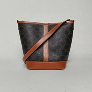 CELINE Triomphe凱旋門標誌印花Canvas水桶包小號18老花PVC金扣肩背包