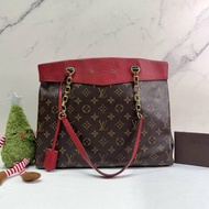 LV Monogram Pallas老花紅皮革肩背包
