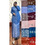 ADULT SONGKET KEBAYA SET MADE OF BROCADE AND PEARL MATERIAL (BUSUI) Kebaya Songket Klasik Kebaya Bat
