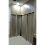 Wardrobe 10ft up to ceiling