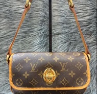 LV M40078