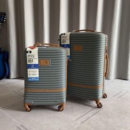 英國IT品牌20寸行李箱旅行箱 IT 20‘’ lugguage 53 x 34 x 23cm