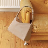 MADAM PEONY กระเป๋าสะพายผ้าไนลอนแท้ รุ่น LUNA