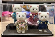 絕版森林家族波斯貓家族公仔（舊版）擁有可抓握的圓手