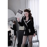 Vets chel sings in love