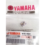 R25 V1 V2 NUT SPRING CLIP COVERSET CLIP SIDE R25 CLIP FENDER MUDGUARD ORIGINAL100%YAMAHA 90183-050A7