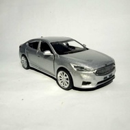 Diecast car KIA K7 2017 APOLO miniature children's toy car collection