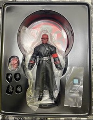 Mezco One:12 Red Skull